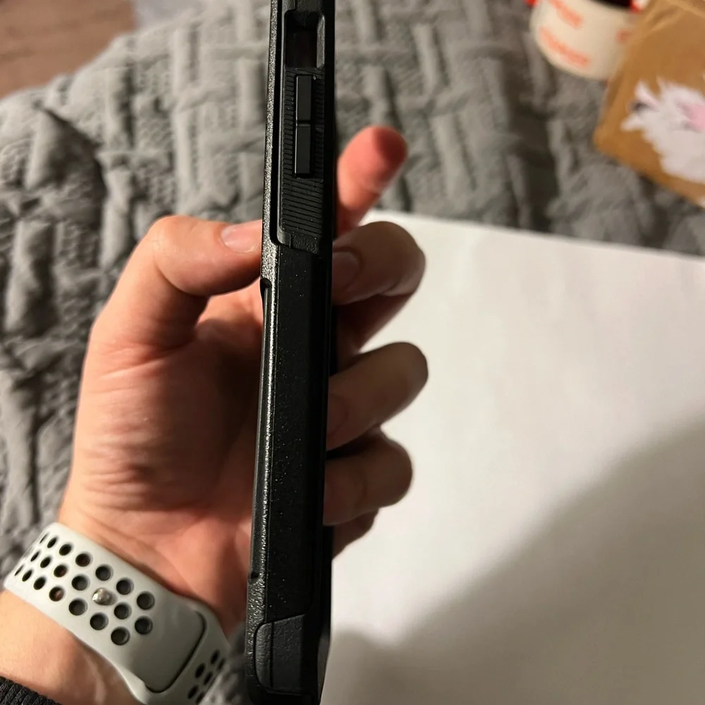 iPhone 11 Pro Max OtterBox Commuter Phone Case (Used) - Black